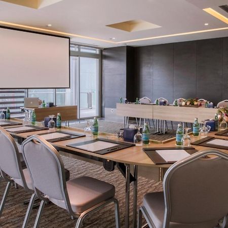 阿尔占罗塔纳酒店 安曼 外观 照片 Meeting room