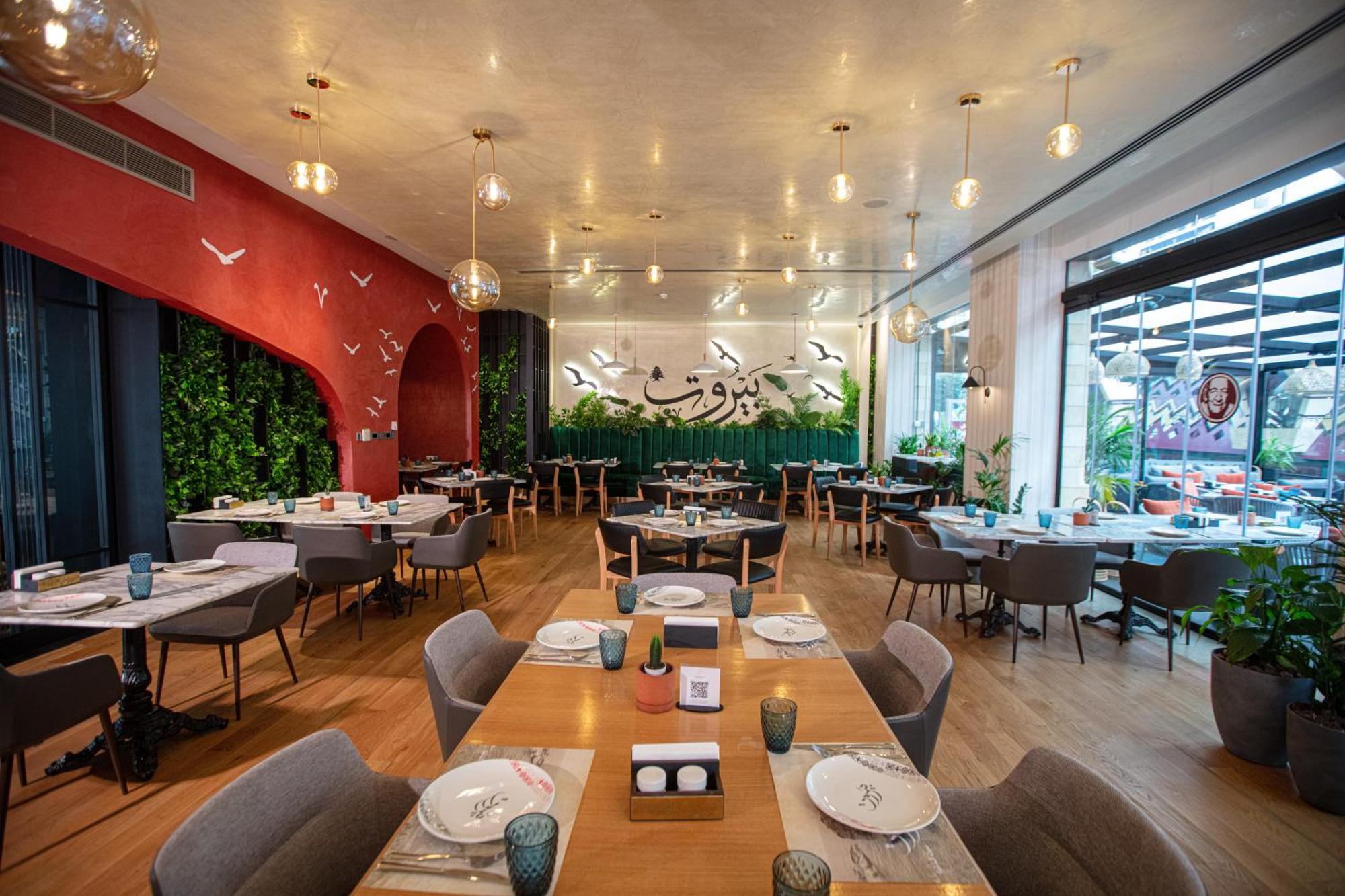 阿尔占罗塔纳酒店 安曼 外观 照片 Restaurant interior